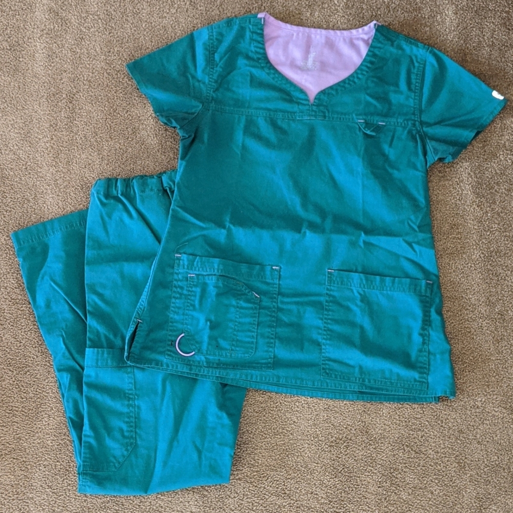 Med Couture Scrub Top & Pants Set - Size XS